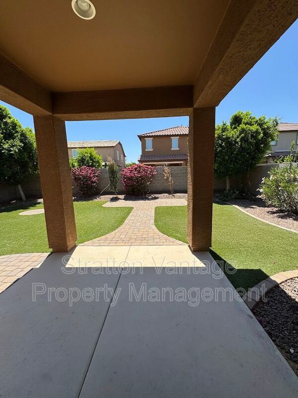 21221 W Berkeley Rd Buckeye, AZ 85396 photo 3