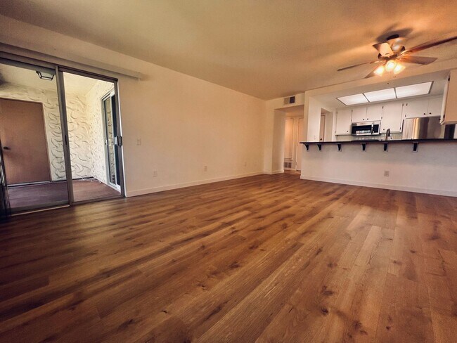 10699 San Diego Mission Rd San Diego, CA 92108 photo 5