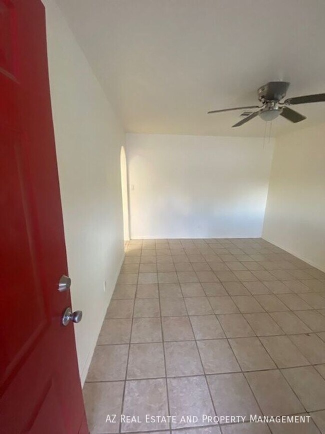 10648 N 15th Ave Phoenix, AZ 85029 photo 4
