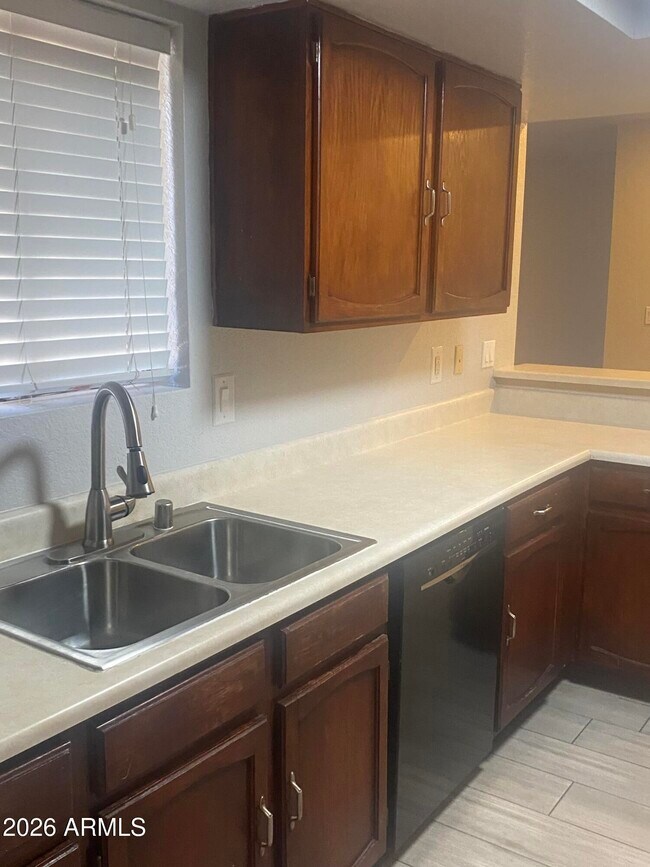 7770 N 20th Ave Phoenix, AZ 85021 photo 5