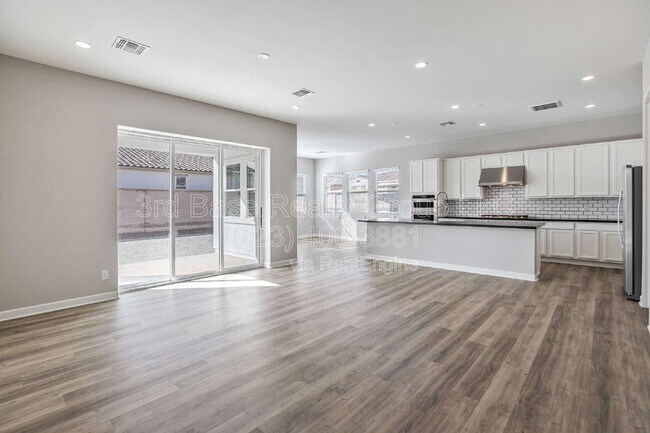 4354 N 198th Ln Litchfield Park, AZ 85340 photo 5