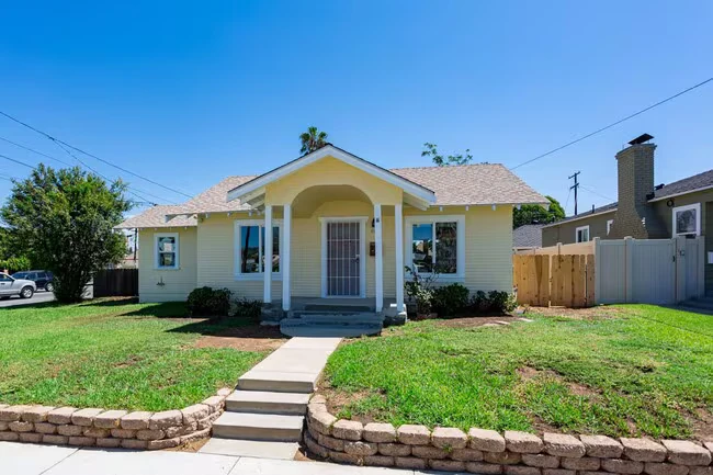 303 S Sunshine Ave El Cajon, CA 92020 photo 4