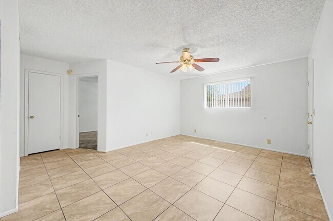 2931 E Beck Ln Phoenix, AZ 85032 photo 5