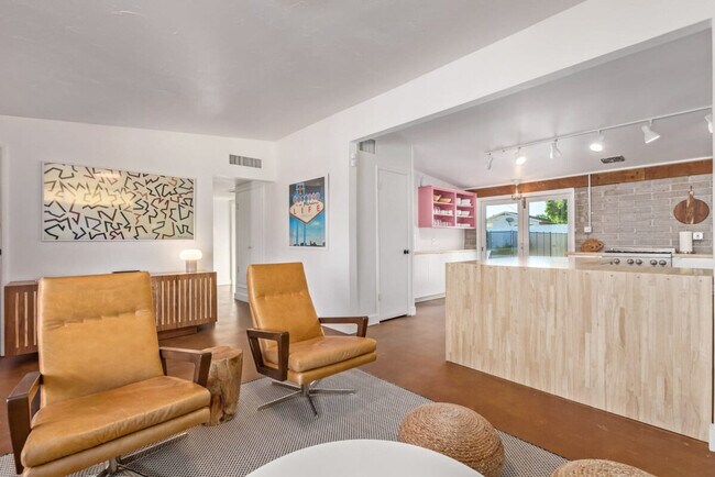 1138 E Northview Ave Phoenix, AZ 85020 photo 4