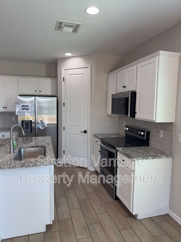 36005 W San Clemente Ave Maricopa, AZ 85138 photo 3
