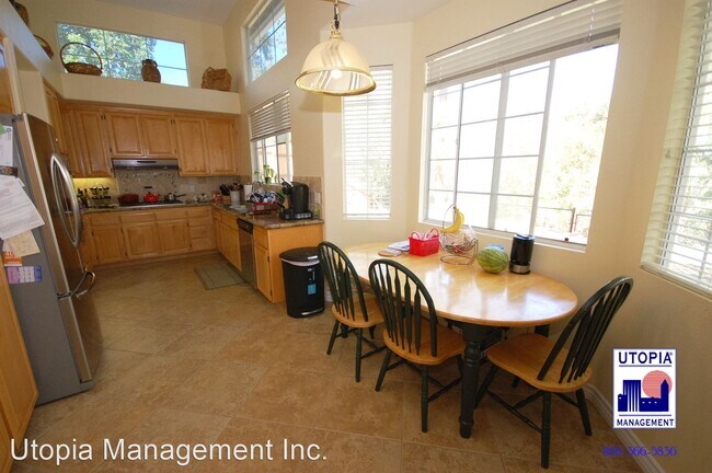 2136 Vintage Pl Escondido, CA 92027 photo 5
