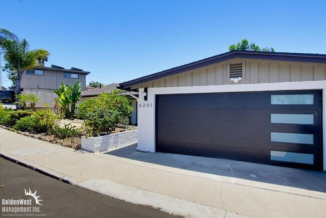 6201 Lorca Dr San Diego, CA 92115