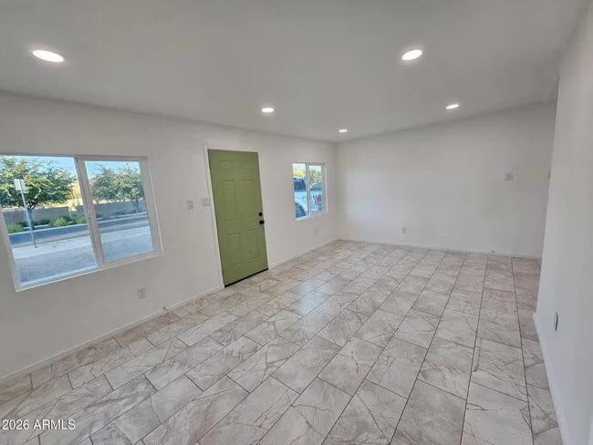 8375 W Madison St Peoria, AZ 85345 photo 2