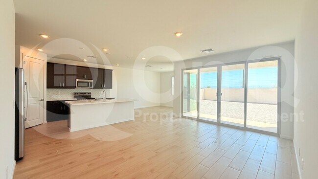 34007 N Germander Dr San Tan Valley, AZ 85143 photo 4