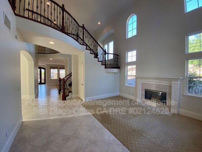 2855 Charleston Pl Chula Vista, CA 91914 photo 2
