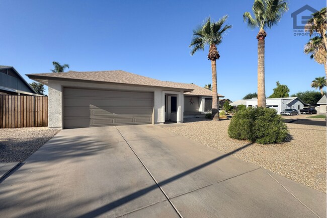 3111 E Charleston Ave Phoenix, AZ 85032 photo 3