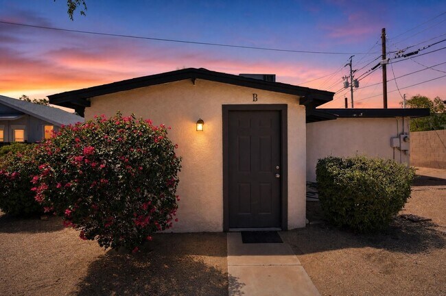 1524 W Monroe St Phoenix, AZ 85007