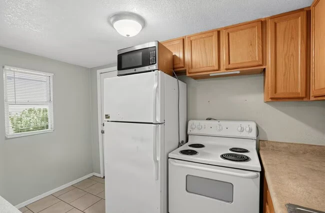 1524 W Monroe St Phoenix, AZ 85007 photo 2