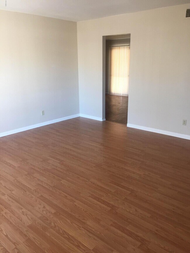 1234 E Riviera Dr Tempe, AZ 85282 photo 3