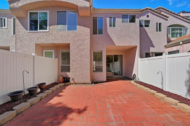 413 Sanibelle Cir Chula Vista, CA 91910 photo 4