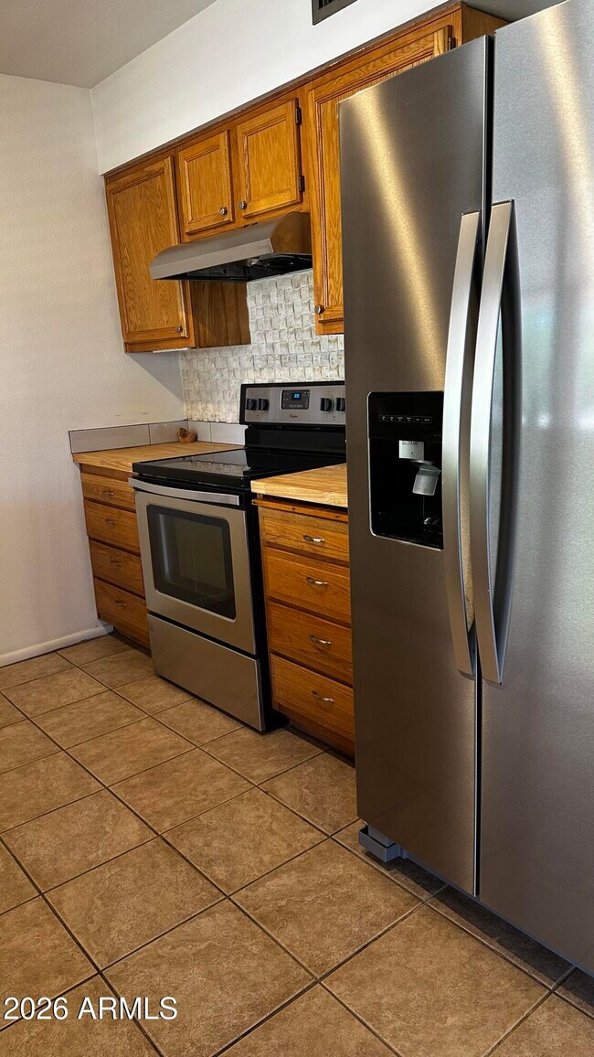 14630 N Cameo Dr Sun City, AZ 85351 photo 4