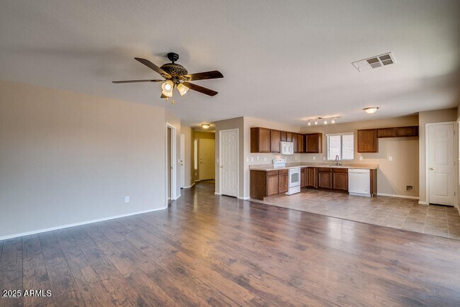 17936 N Lettere Cir Maricopa, AZ 85138 photo 3