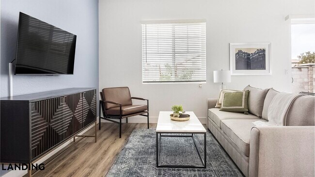 8200 W Encanto Blvd Phoenix, AZ 85035 photo 2