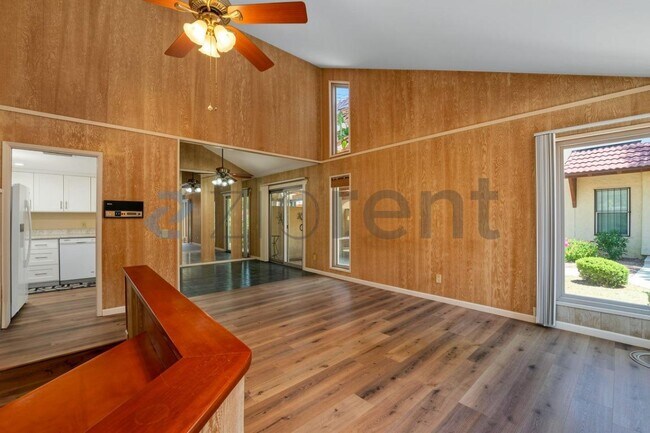 Unit #34 photo 3