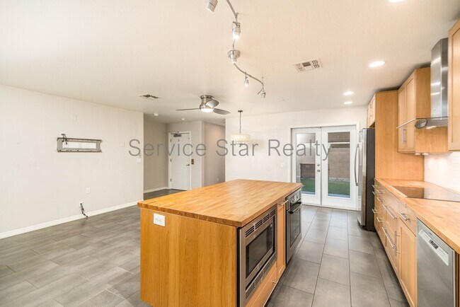 15649 N 29th Pl Phoenix, AZ 85032 photo 5
