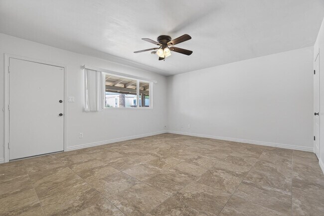 7802 E Heatherbrae Ave Scottsdale, AZ 85251 photo 3