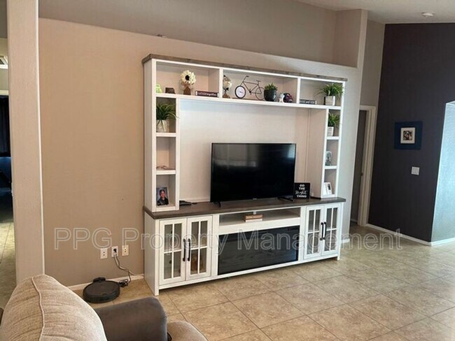 14848 147th Dr Surprise, AZ 85379 photo 4