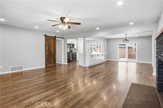 2367 Golden Ave Lemon Grove, CA 91945 photo 4