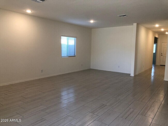 162 W Seven Seas Dr Casa Grande, AZ 85122 photo 4