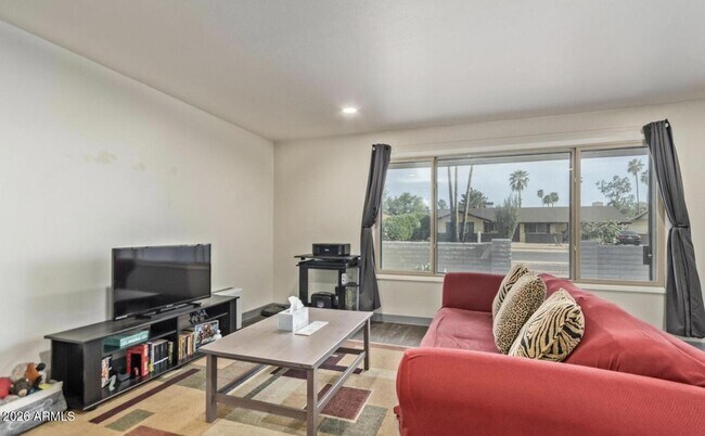 1922 E Laguna Dr Tempe, AZ 85282 photo 5