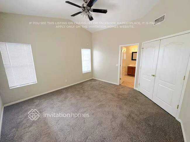 7923 W Laurel Ln Peoria, AZ 85345 photo 4