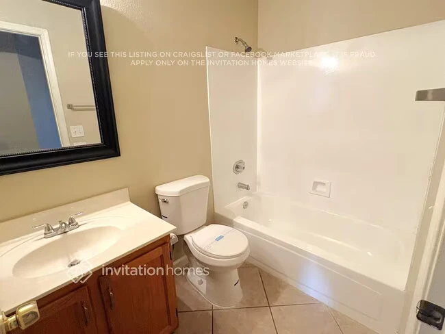 7923 W Laurel Ln Peoria, AZ 85345 photo 5