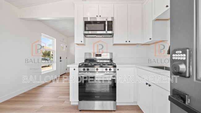 4880-82 Cole St San Diego, CA 92117