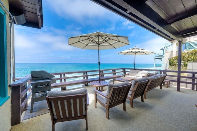 1745 S Pacific St Oceanside, CA 92054 photo 2
