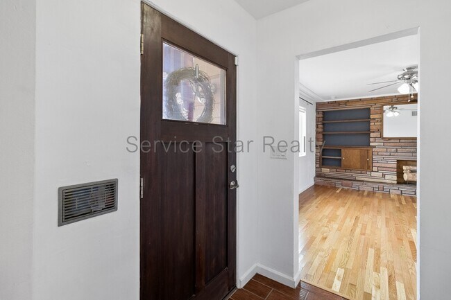 645 W 2nd Pl Mesa, AZ 85201 photo 4