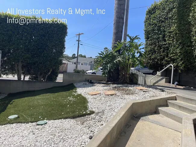 640 Grant St Oceanside, CA 92054 photo 3
