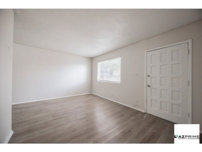 2352 E Broadway Rd Mesa, AZ 85204 photo 5