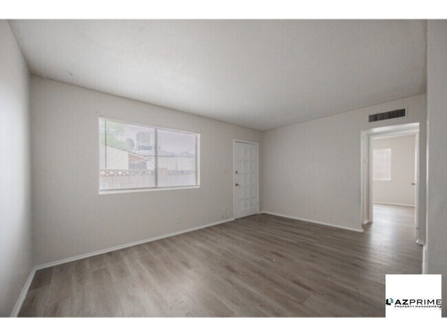 2352 E Broadway Rd Mesa, AZ 85204 photo 4