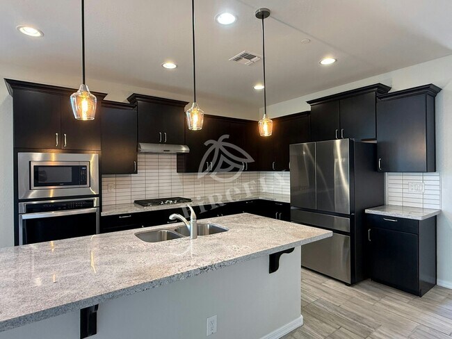 11536 W Ashby Dr Peoria, AZ 85383 photo 3
