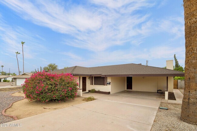 1014 E Balboa Cir Tempe, AZ 85282 photo 2