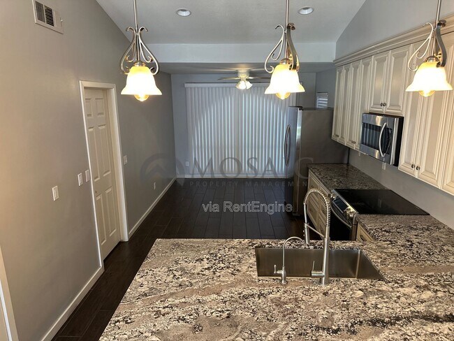 411 N Leoma Ln Chandler, AZ 85225 photo 3