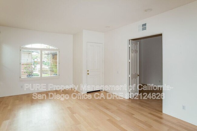 771 Dry Creek Dr Chula Vista, CA 91914 photo 3