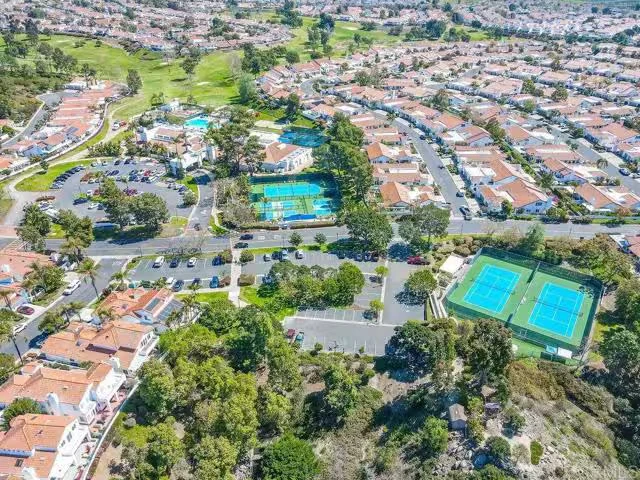 4712 Galicia Way Oceanside, CA 92056 photo 5