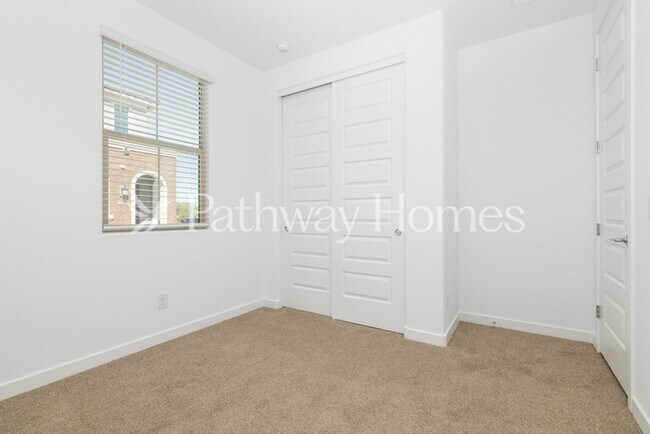9915 E Tiburon Ave Mesa, AZ 85212 photo 4