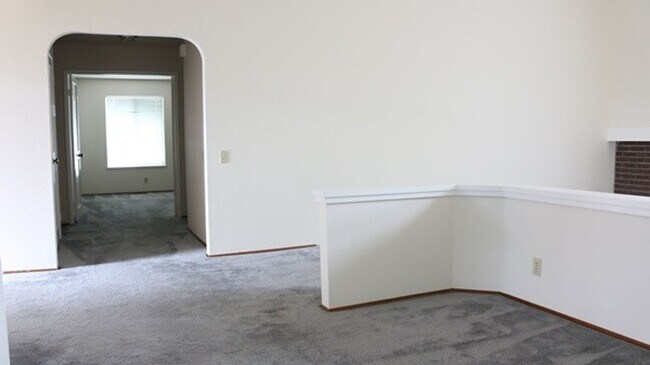 3591 Woodley Dr San Jose, CA 95148 photo 3