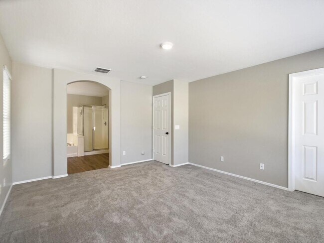 2622 W Florentine Rd Phoenix, AZ 85086 photo 4