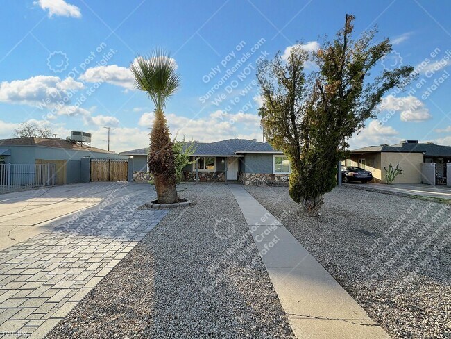 4224 N 15th Ave Phoenix, AZ 85015 photo 3