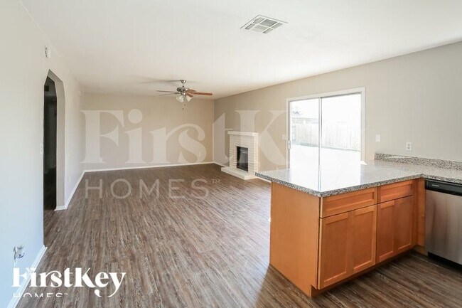 6935 W Palo Verde Ave Peoria, AZ 85345 photo 4