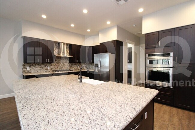 1024 E Curry Rd Tempe, AZ 85288 photo 3