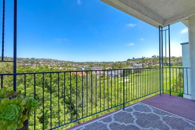 2630 Pirineos Way Carlsbad, CA 92009 photo 2