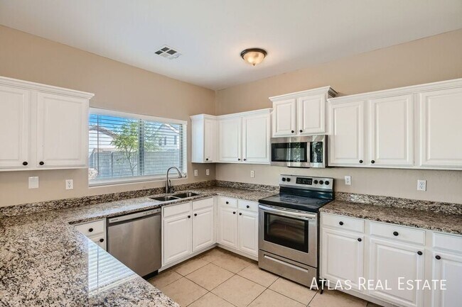 2600 W Jasper Butte Dr San Tan Valley, AZ 85142 photo 3